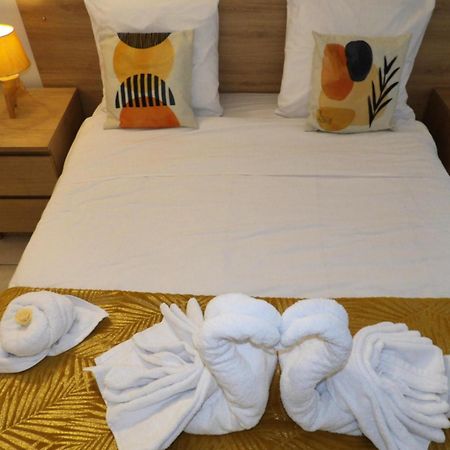 Le Cosy Wiener *Paris*Gare A 300 M*Disneyland* Шан-сюр-Марн Экстерьер фото