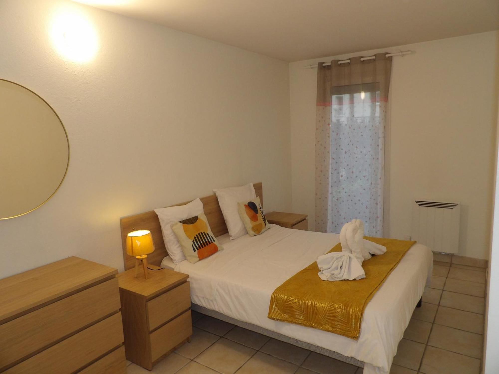 Le Cosy Wiener *Paris*Gare A 300 M*Disneyland* Шан-сюр-Марн Экстерьер фото